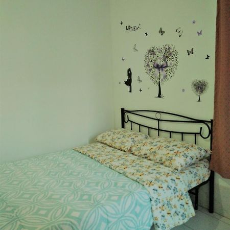 Chinatown Travellers Home Τορόντο Εξωτερικό φωτογραφία