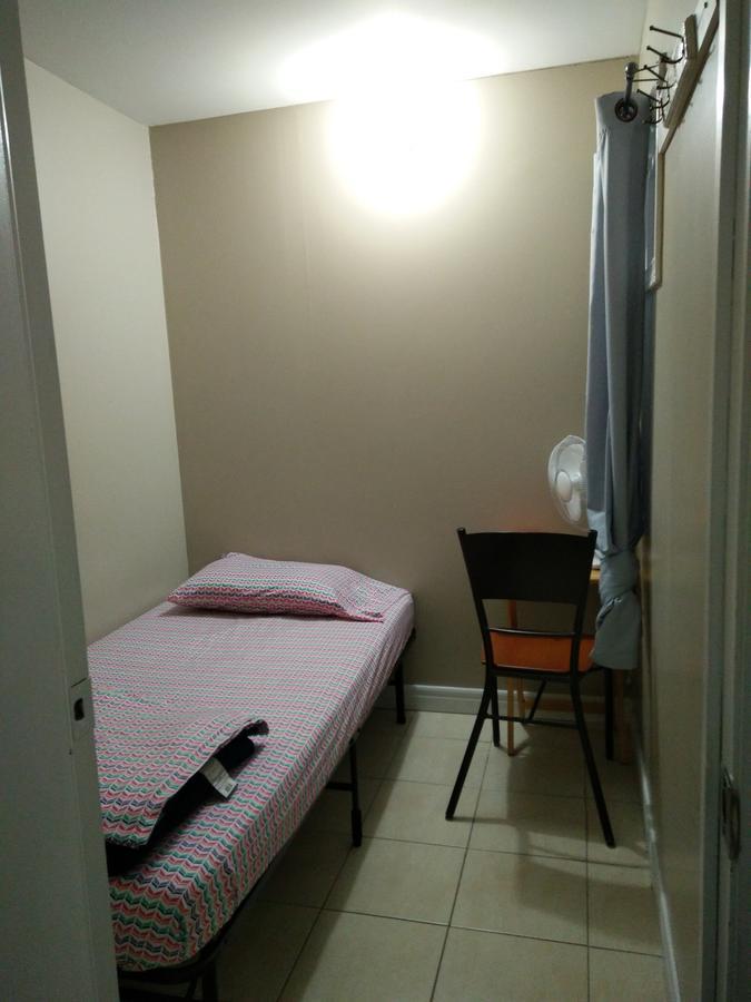 Chinatown Travellers Home Τορόντο Εξωτερικό φωτογραφία