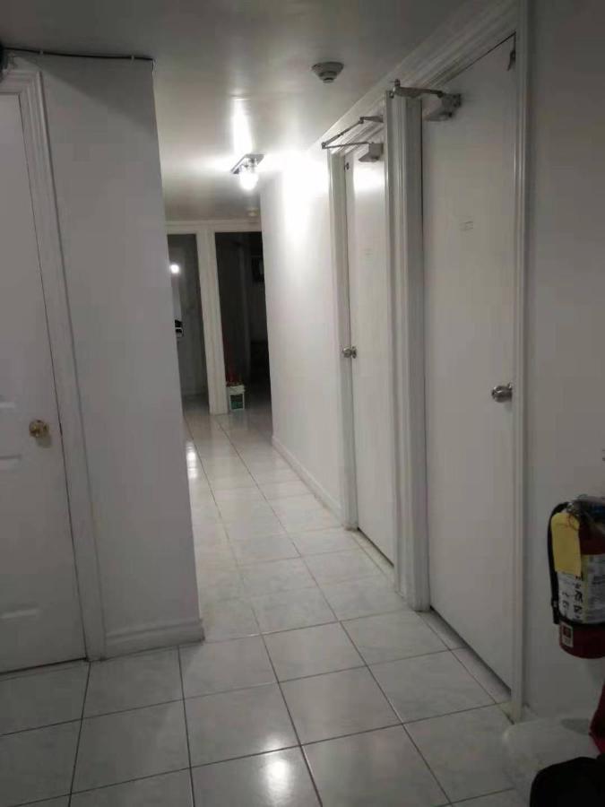Chinatown Travellers Home Τορόντο Εξωτερικό φωτογραφία